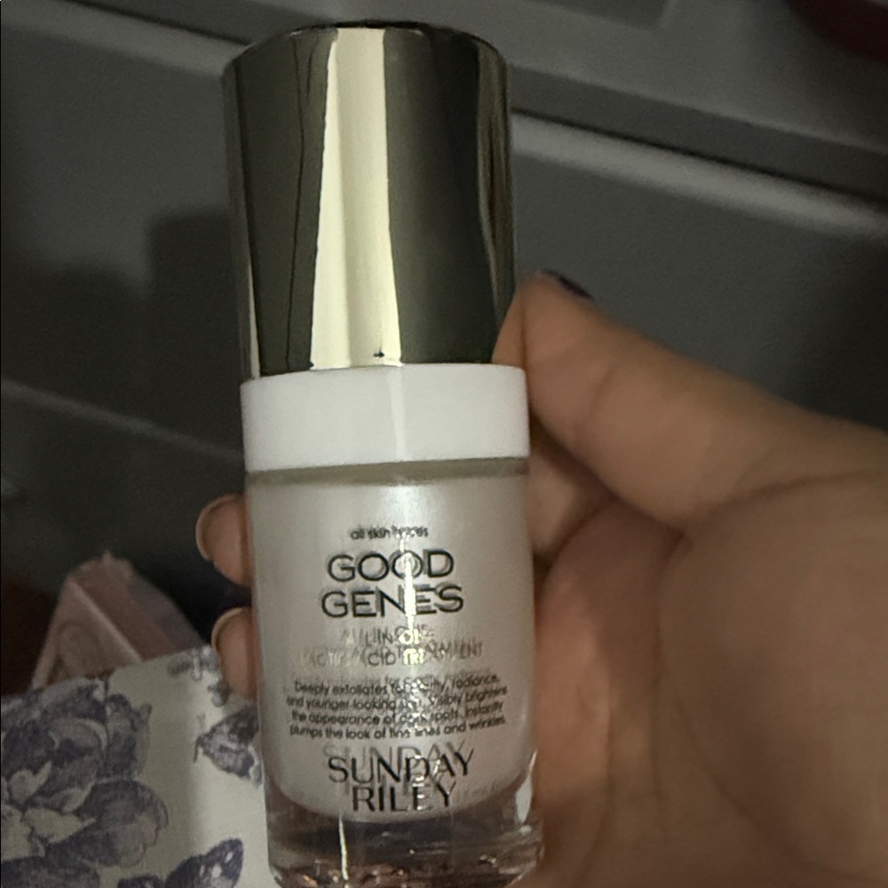 Sunday Riley Good Genes Serum - White and Silver